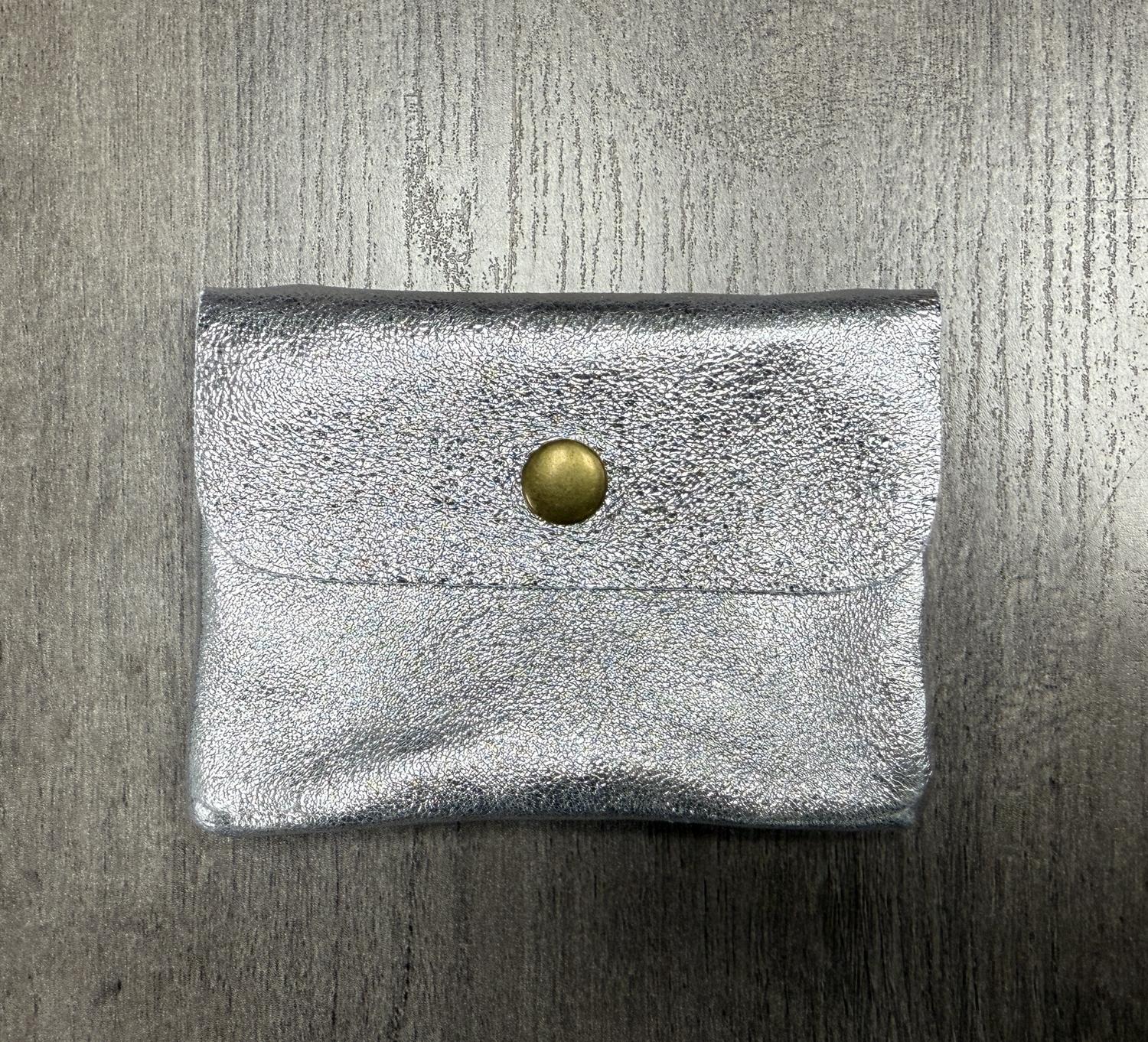 Two Amicis - Women's Metallic Coin Purse
