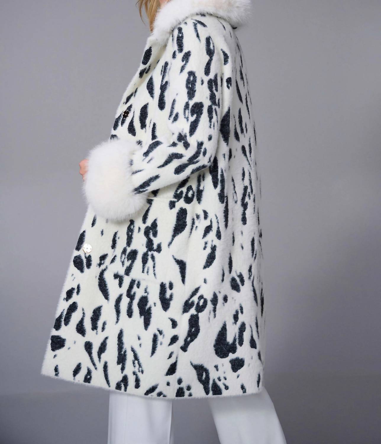 Joseph Ribkoff - Fae Feather Yarn Animal Jacquard Coat With Faux Fur Trim