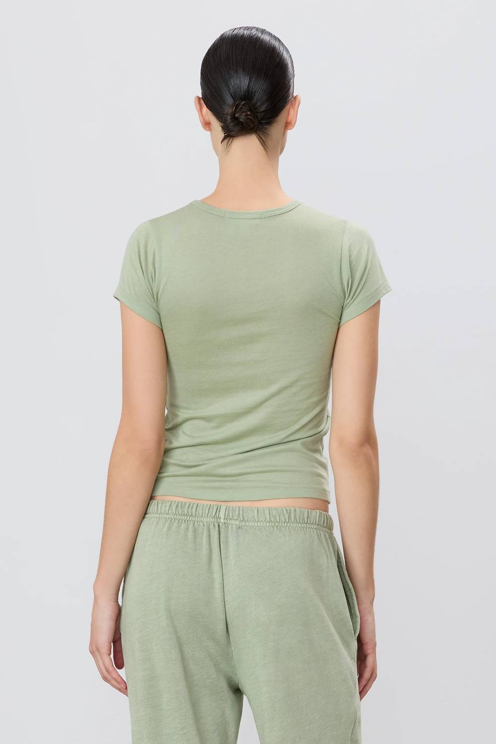Eterne - Classic Fitted Crewneck Tee