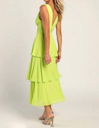 Lulus - Celebration Time Sleeveless Tiered Midi Dress