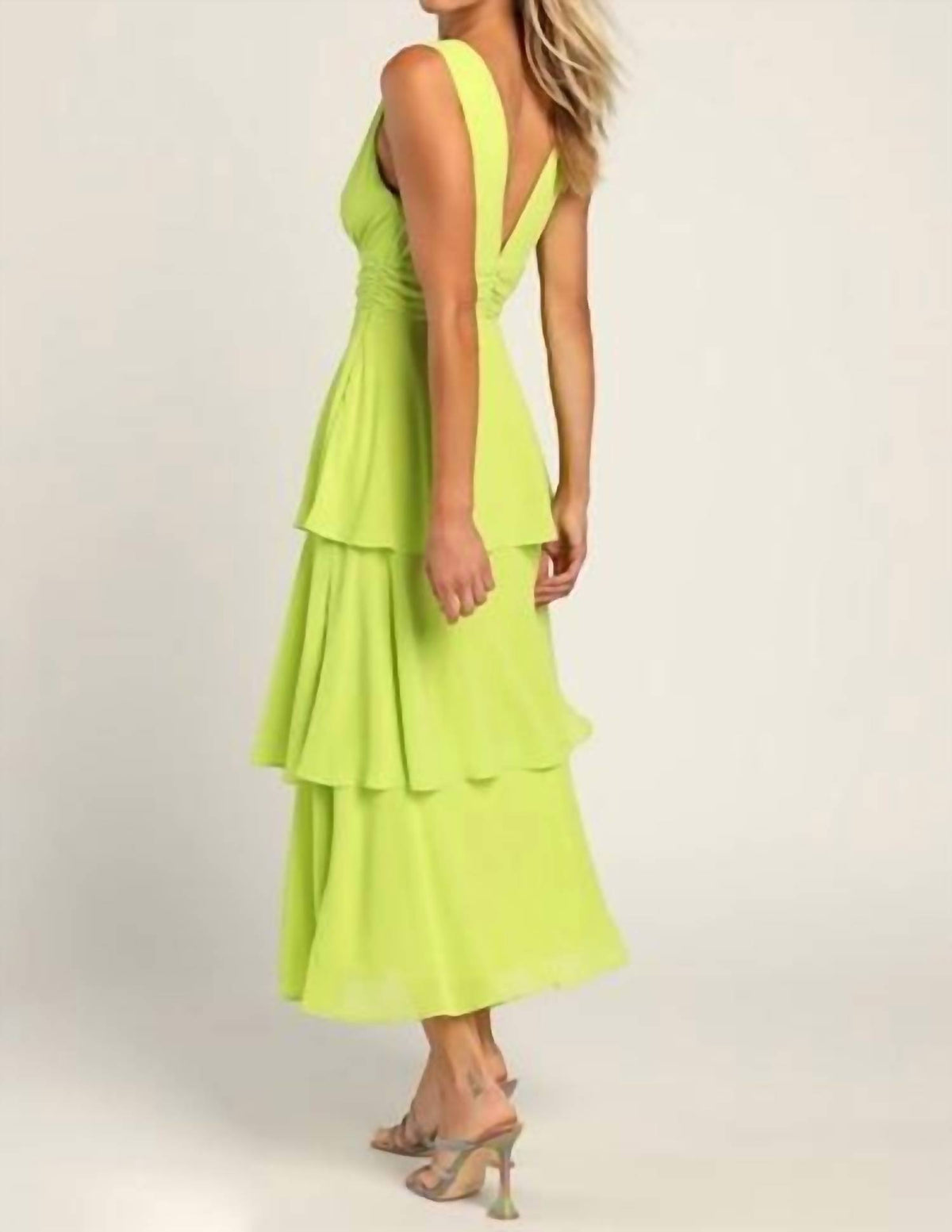 Lulus - Celebration Time Sleeveless Tiered Midi Dress