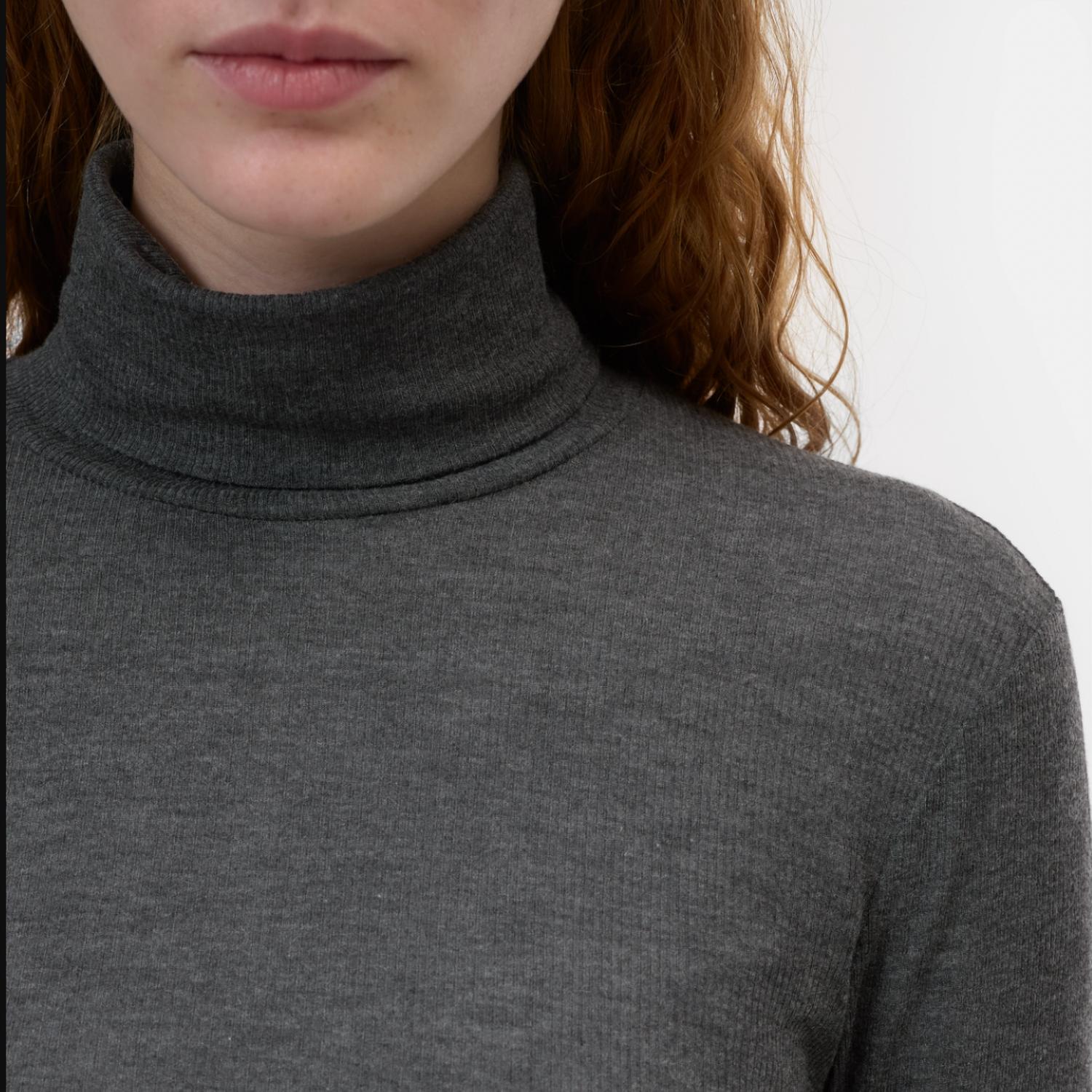 CLOSED Highneck Turtleneck Longsleeve Tee in grey - women's long sleeve top - view 4