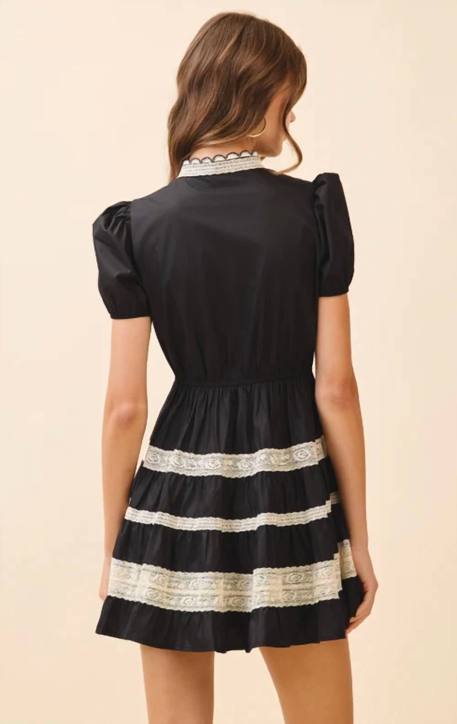 Tcec - Scalloped Lace Mini Dress