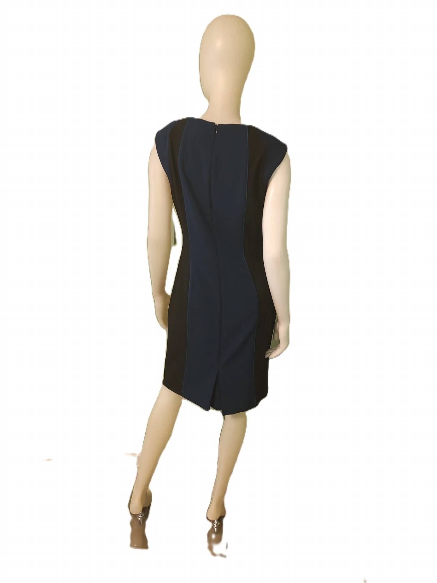 Tahari By Asl - Sleeveless Sheath Dress