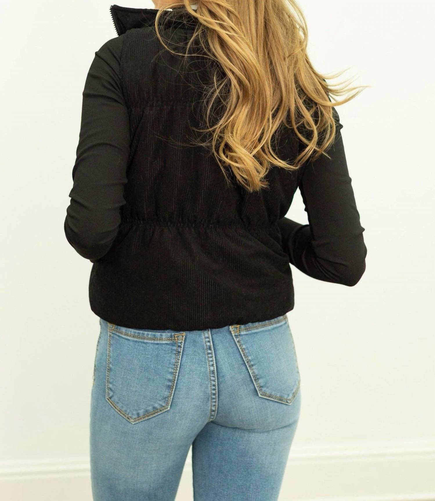 Southern Grace - Gillian Reversible Black And Floral Puffer Vest