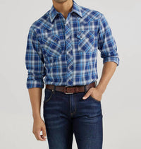 Wrangler - Modern Fit Long Sleeve Western Snap Shirt