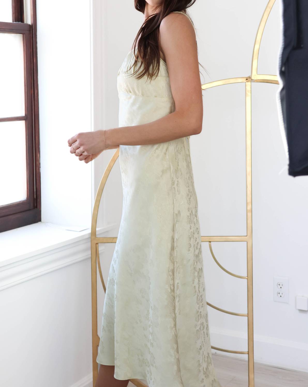 Astr - Kaiya Jacquard Satin Midi Dress
