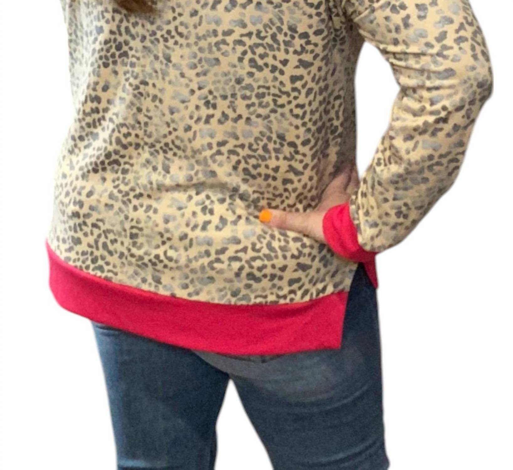 Honeyme - Cheetah Weekender Top