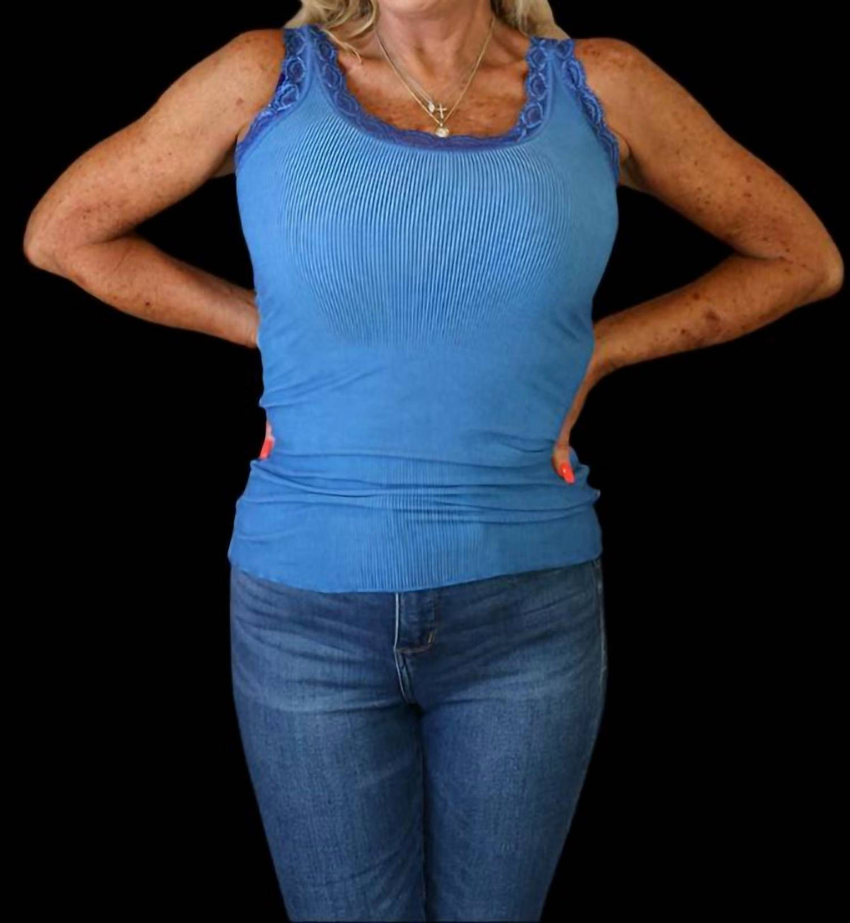 Look Mode Usa - Lace Back Tank Top