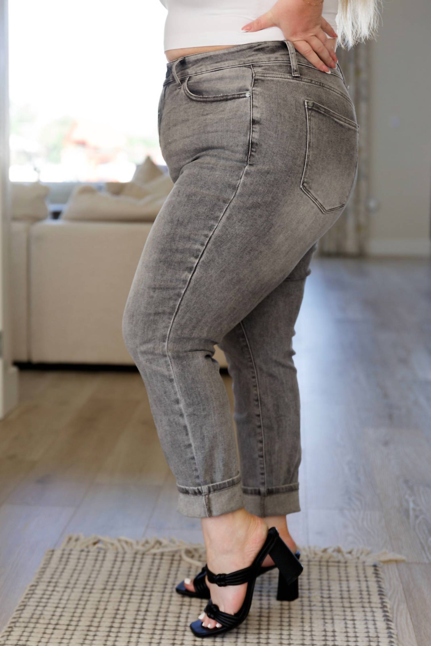 Judy Blue - High Rise Stone Wash Slim Jeans