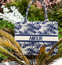 Little Secret Of Mine - Women's Amour Tropical Pattern Tote Bag