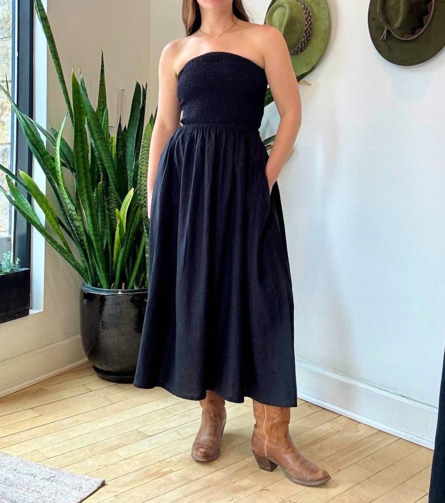 NARY Tube Midi Sundress in black linen - women's dress