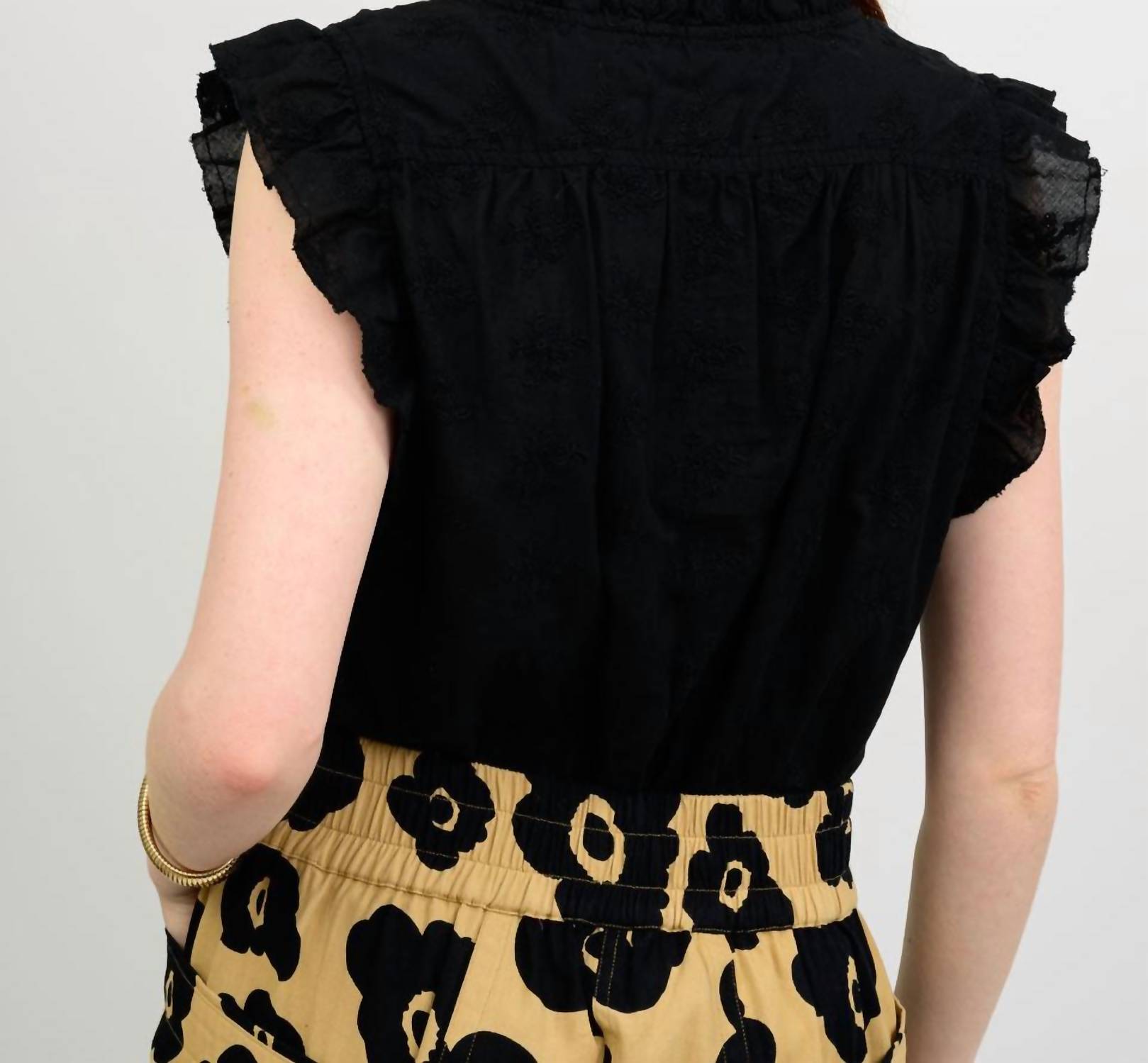 Ivy Jane - Eyelet Ruffled Top