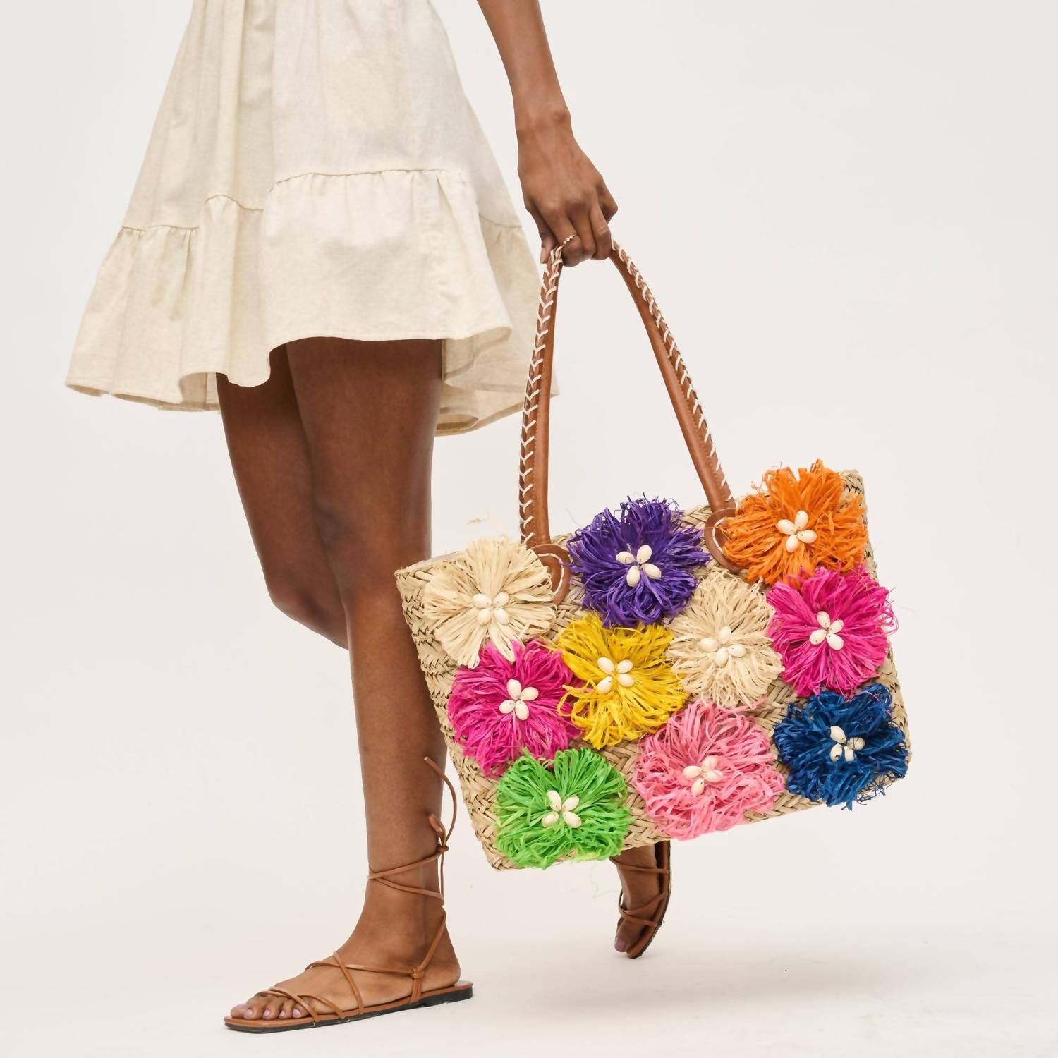 Urban Expressions - Women's Queenie Floral Straw Tote Bag