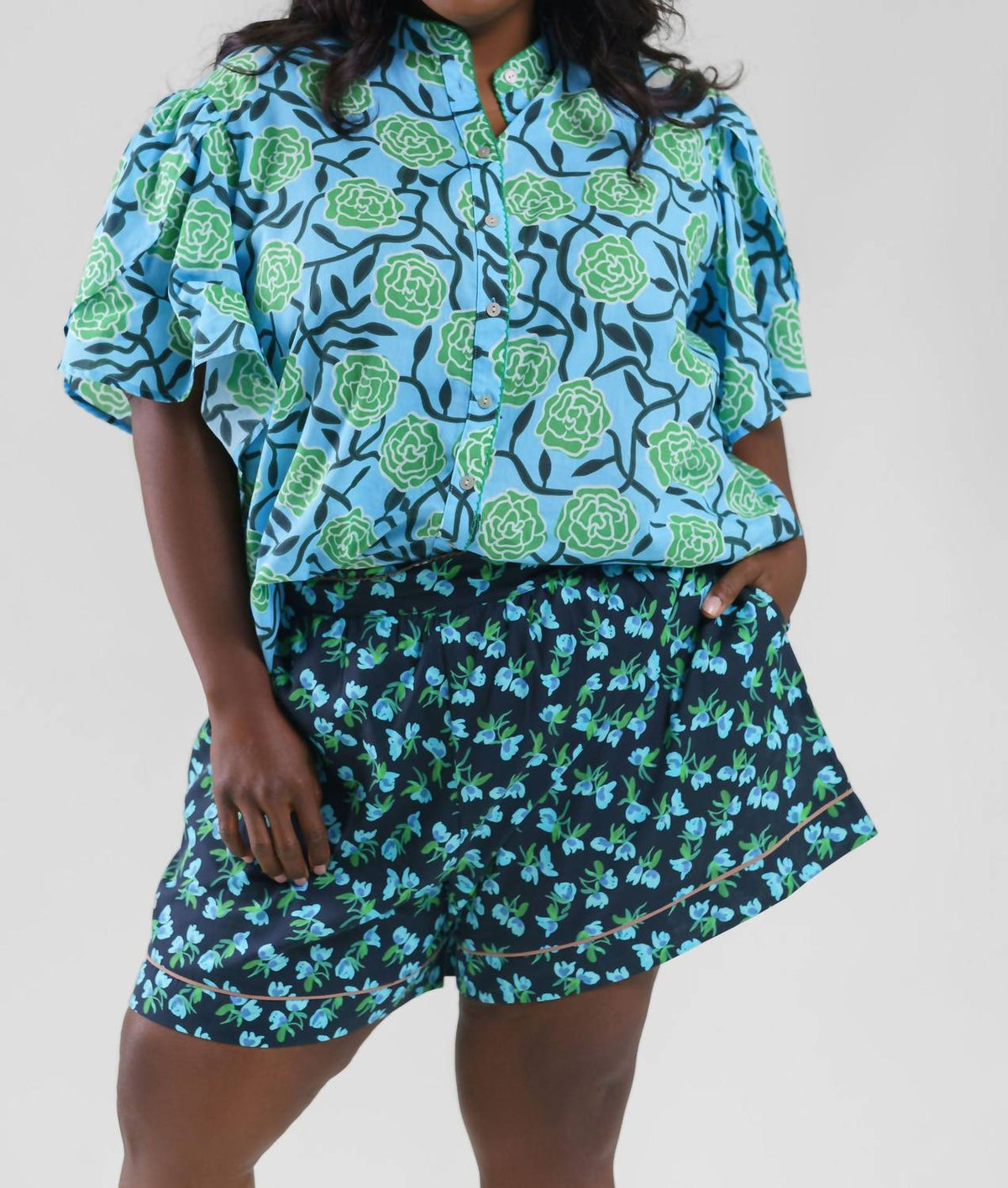 De Loreta - Estefania Floral Pullover Short - Plus