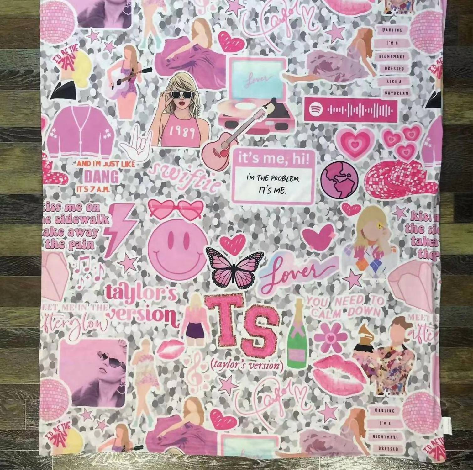 Small Shop - Girls' Eras Tour Music Inspired Plush Throw Blanket