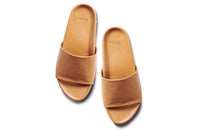 beek Women's Pelican Leather Platform Sandal in honey - women's sandal - detail view