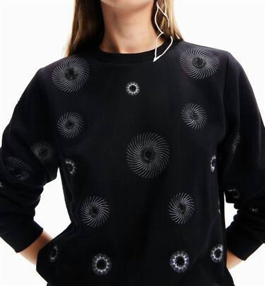 Geometric Embroidered Sweatshirt