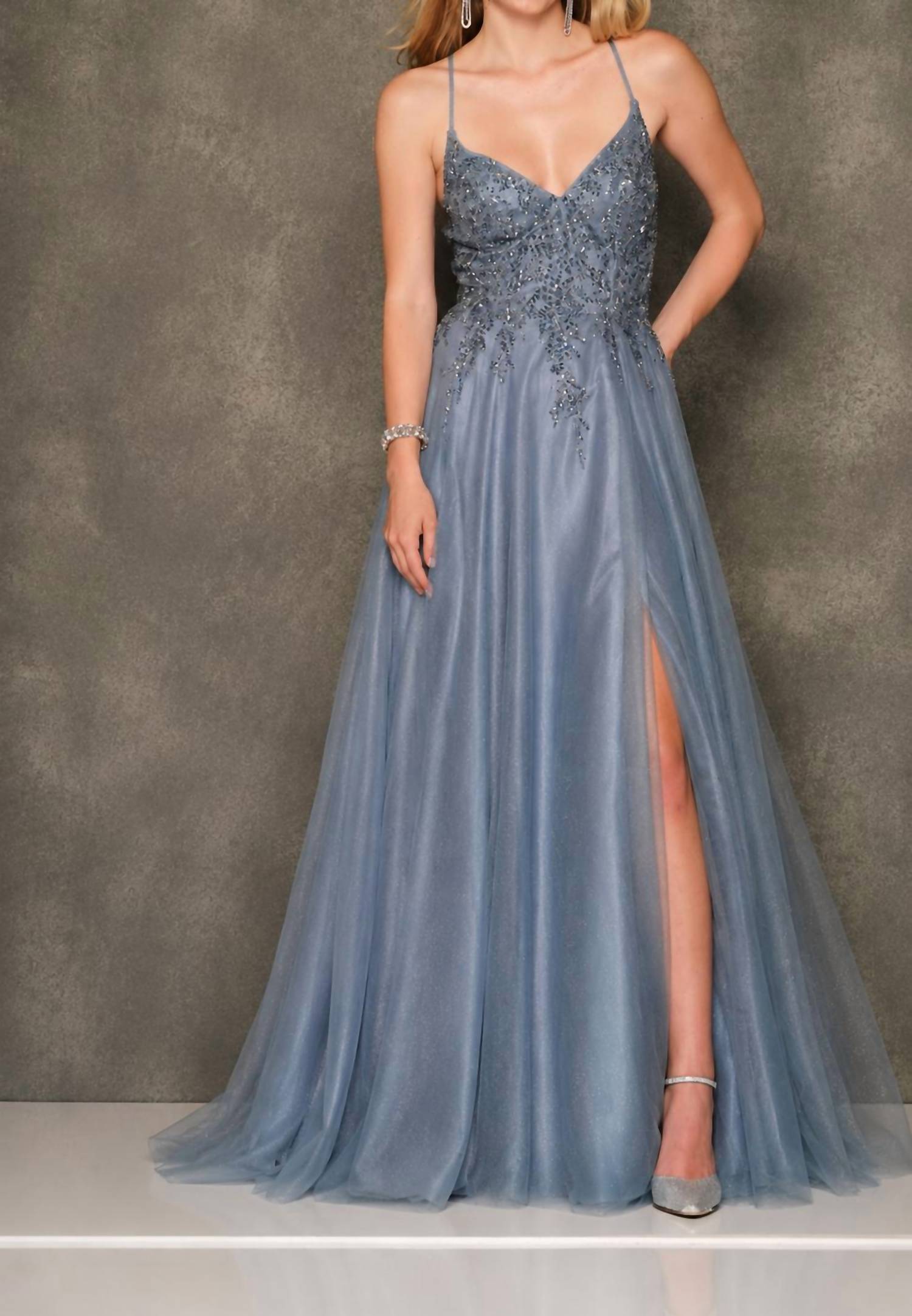 Dave & Johnny - Sleeveless Open Tie-back Prom Gown