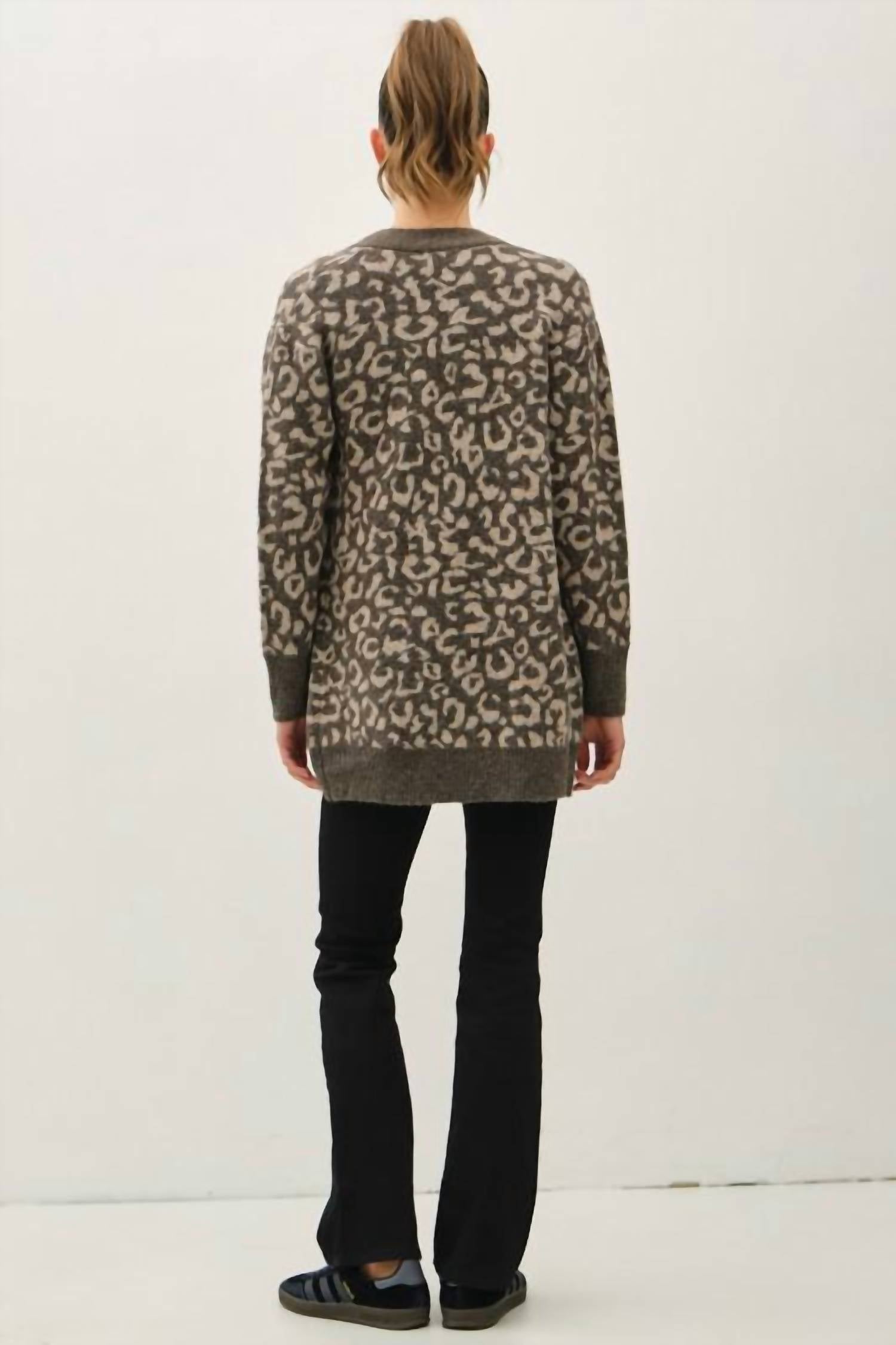 Be Cool - Leopard Jaquard Cardigan With Pockets