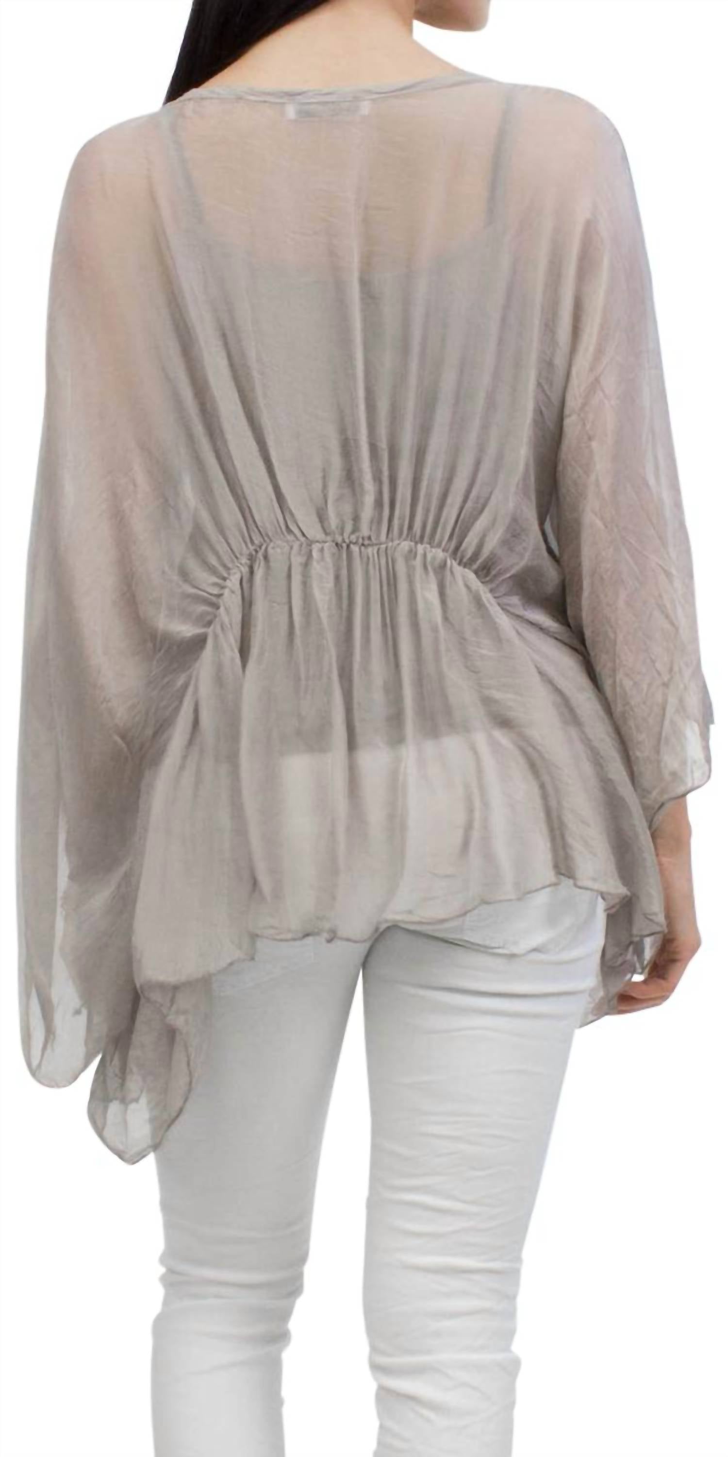 Gigi Moda - Paolita Bat-wing Scoop Neck Blouse