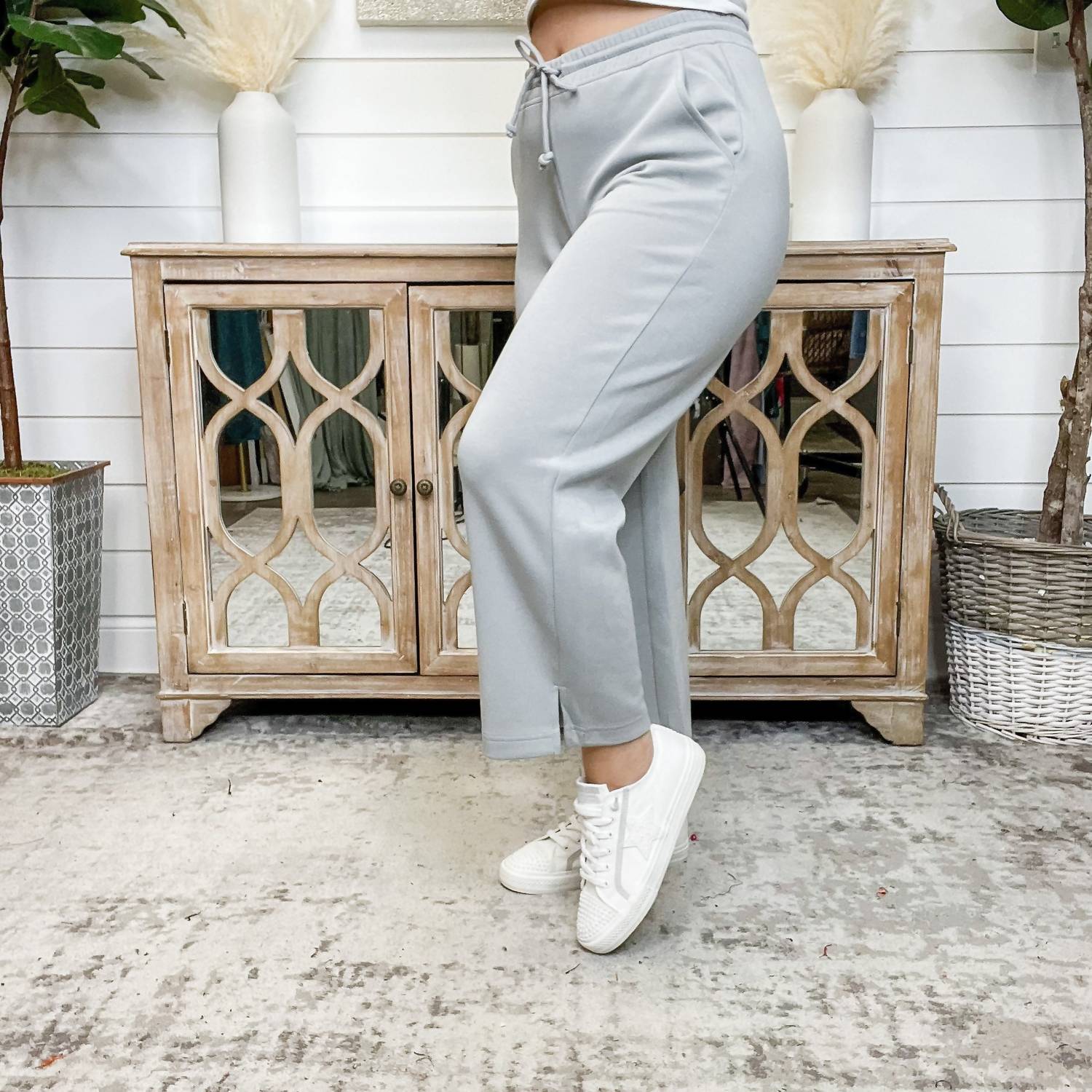 Wishlist - Hold The Vision Elasticized Waistband Cropped Pants
