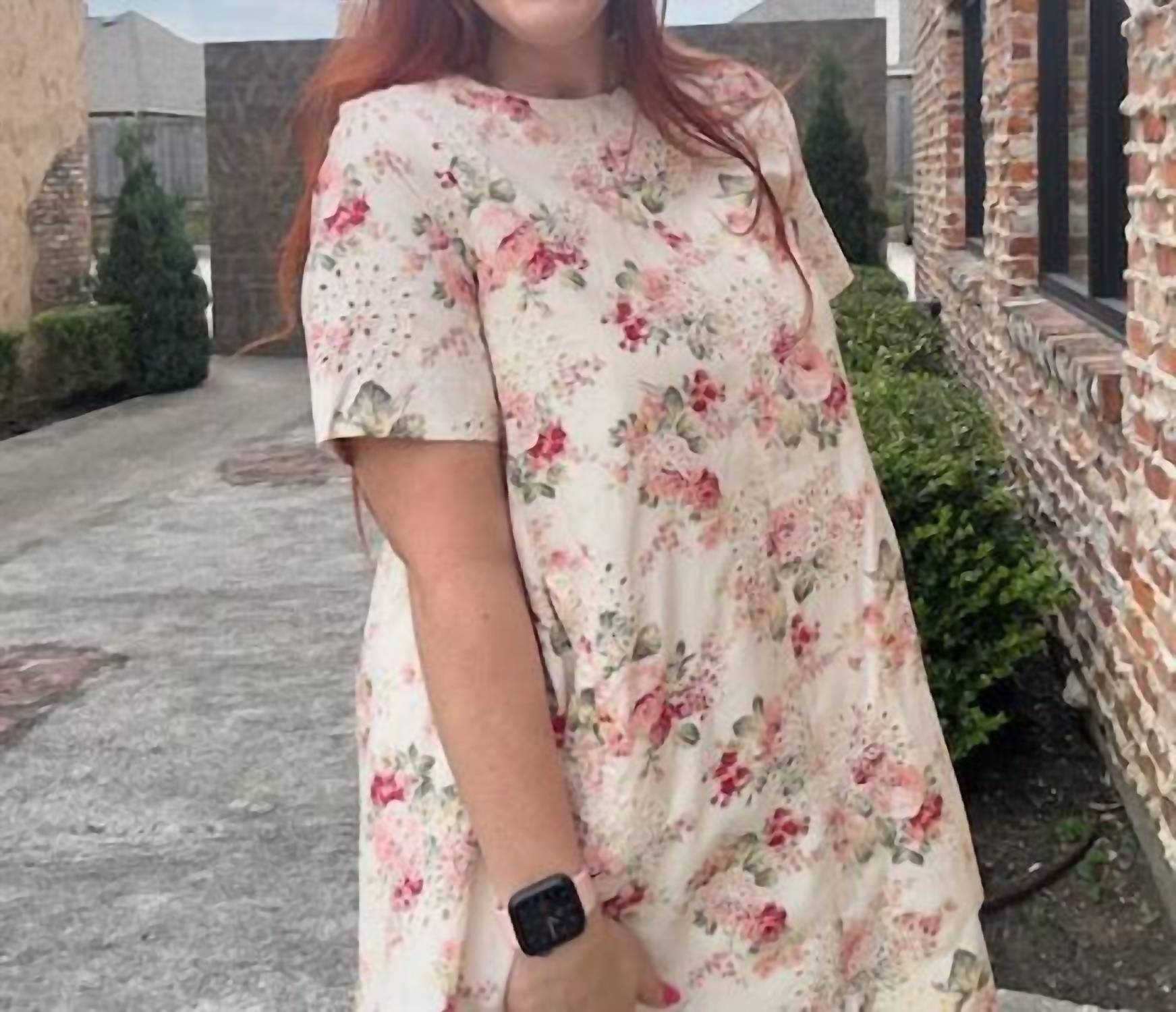 Entro - Blooming Meadow Lace Shift Dress