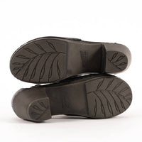 Dansko - Women's Sassy Clogs