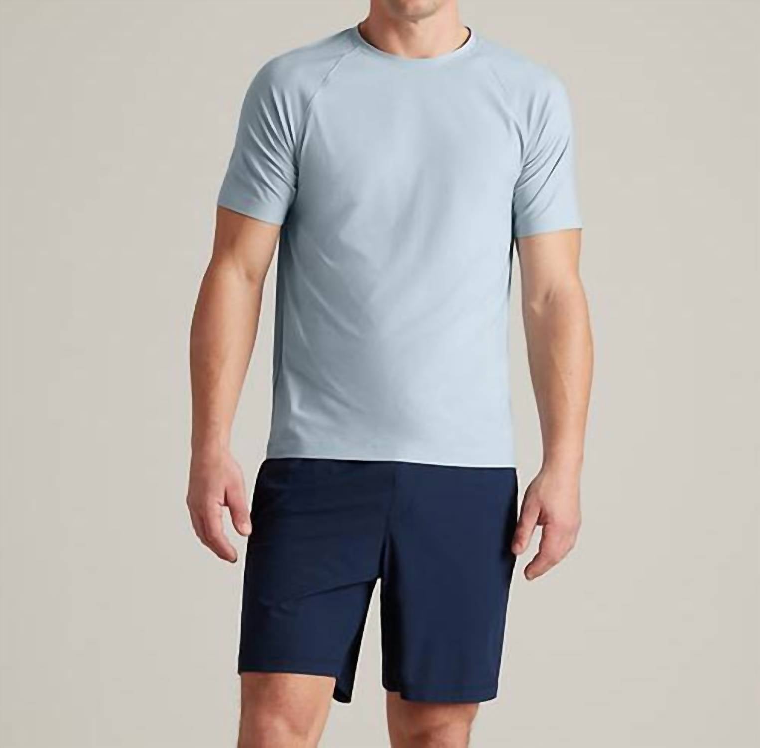 RHONE Reign Tech Short Sleeve T-shirt in arctic blue white heather - men's t-shirt