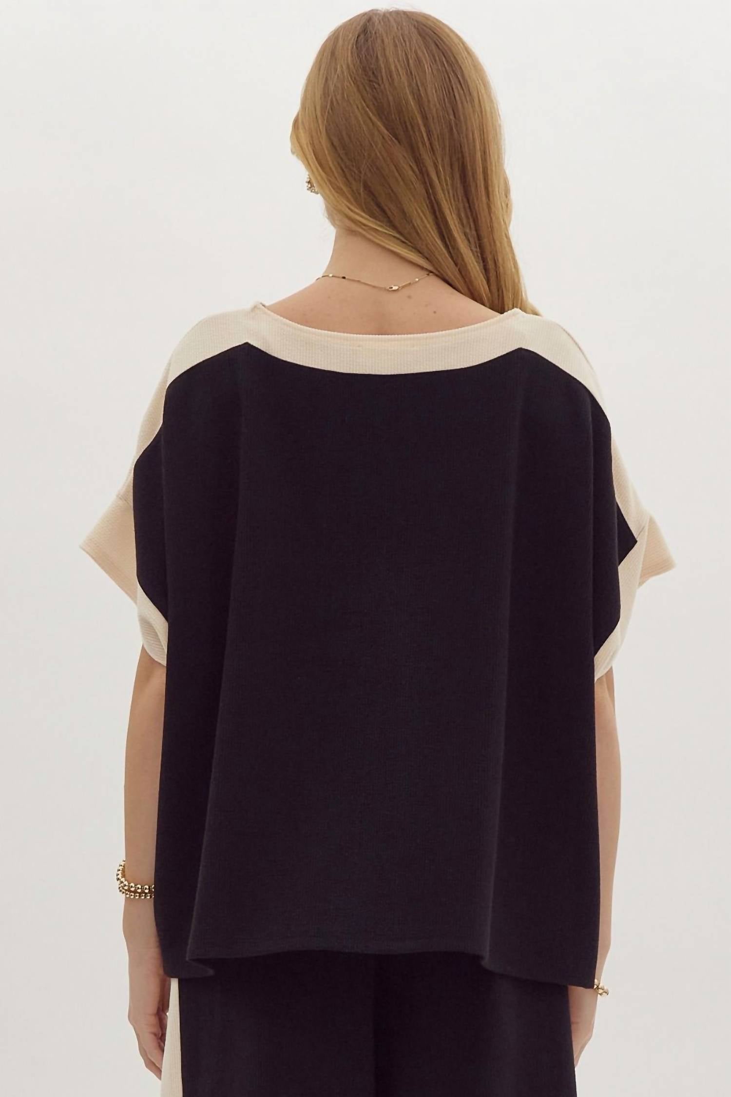 Entro - Solid Ribbed Boat Neck Short Sleeve Top