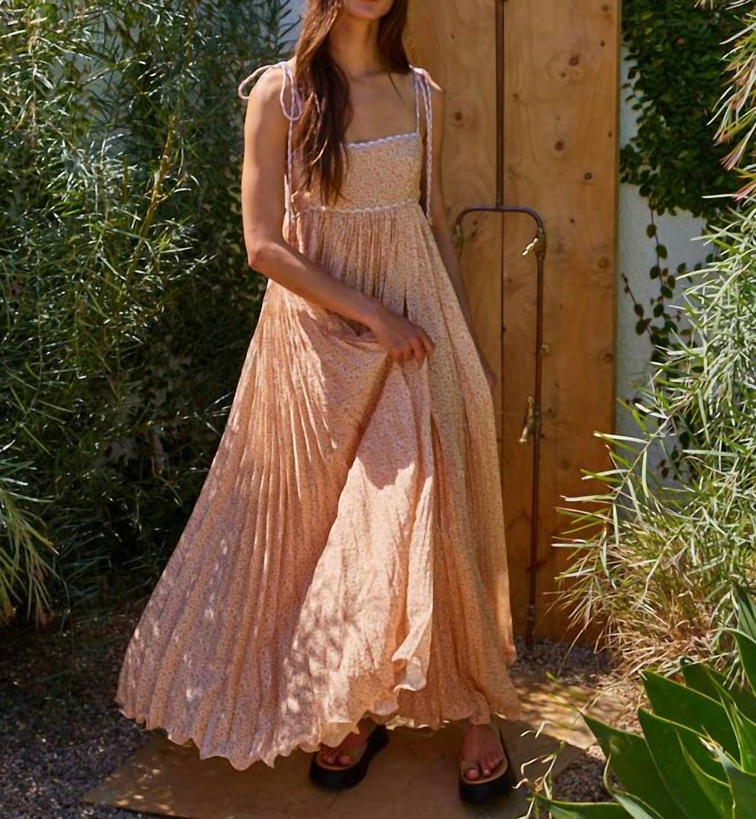 By Together - Floral Print Open Back Maxi Dress