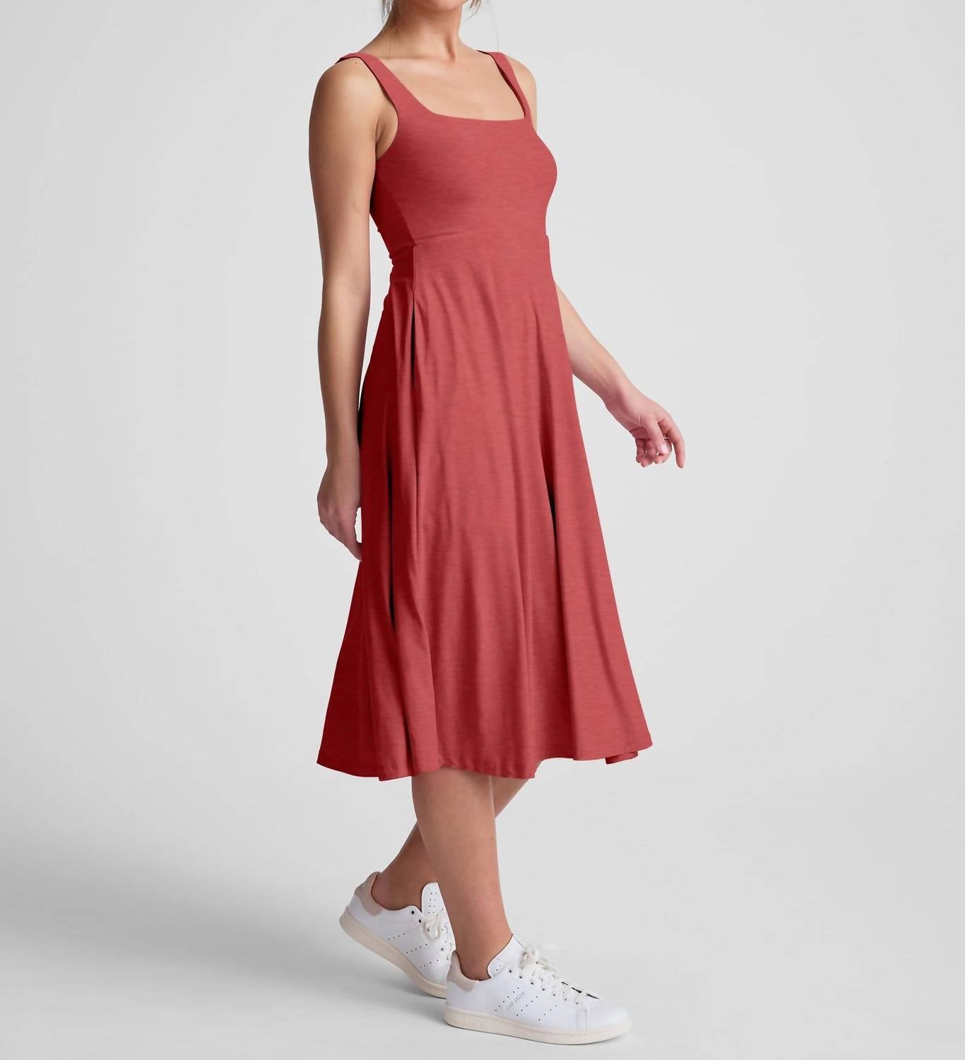 Beyond Yoga - Featherweight At The Ready Square Neck Dress