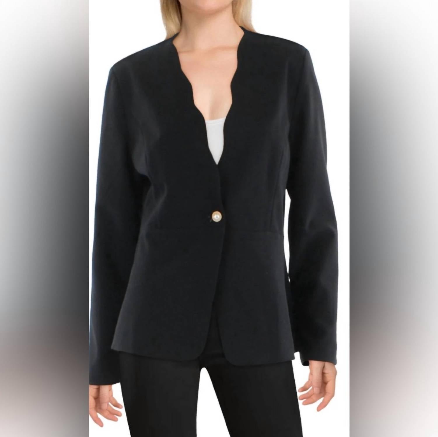 PLM Scalloped Business One-button Blazer in black - women's jacket