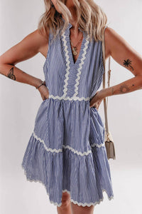 Aapparella - Striped Trim Sleeveless Dress