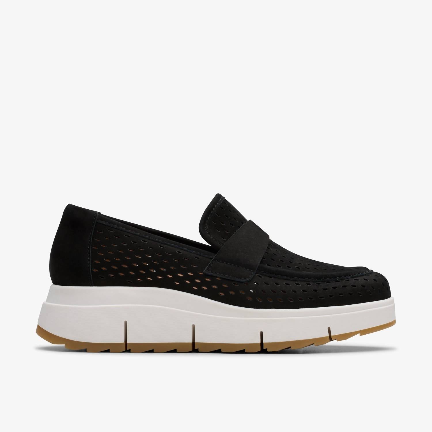 Clarks Women's Loriini Edge Shoe in black nubuck - women's sneaker