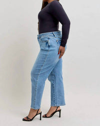 Judy Blue - Tummy Control Vintage Wash Straight Leg Jeans - Petite