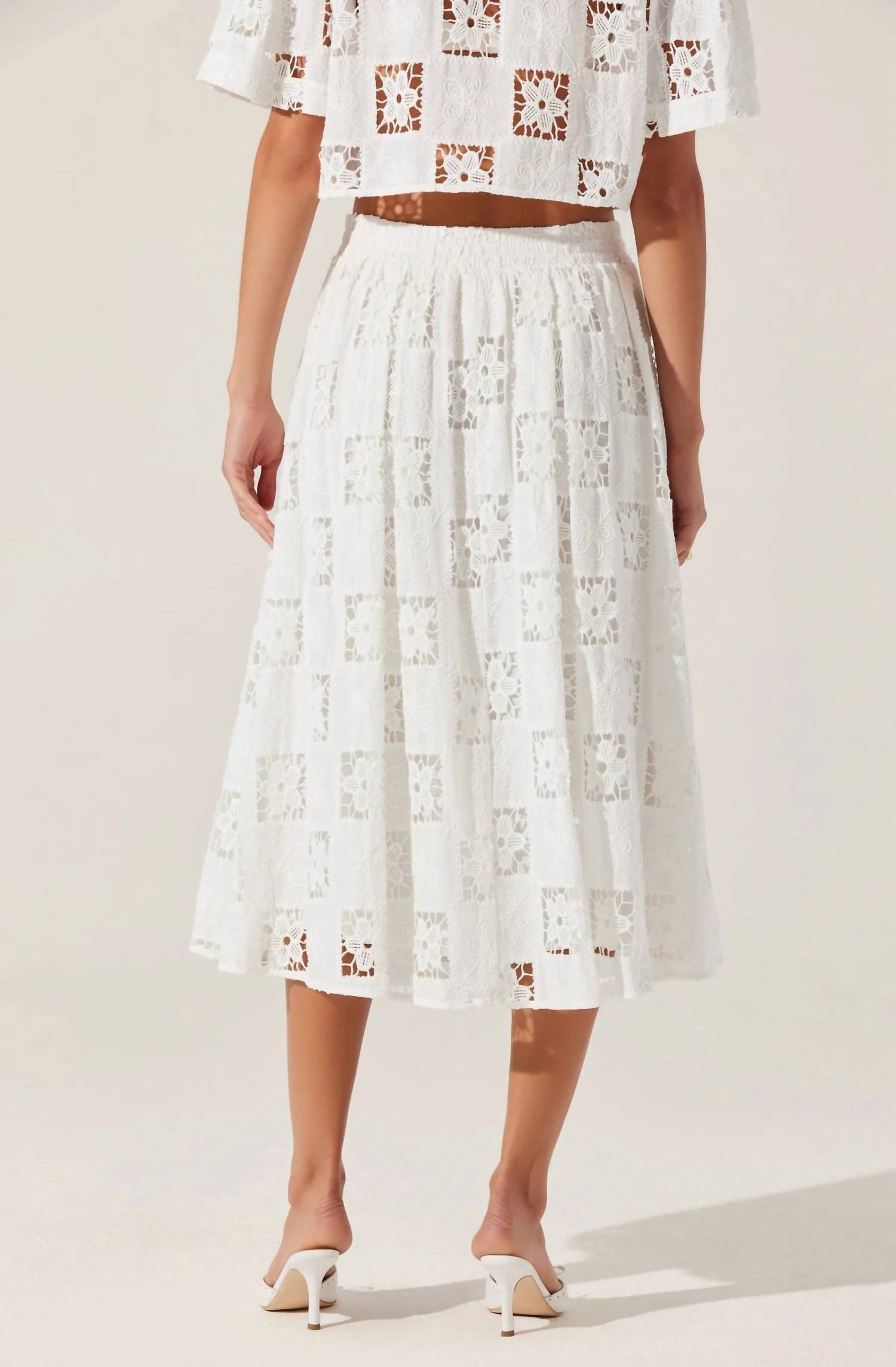 Astr - Andolina White Laced Midi Skirt
