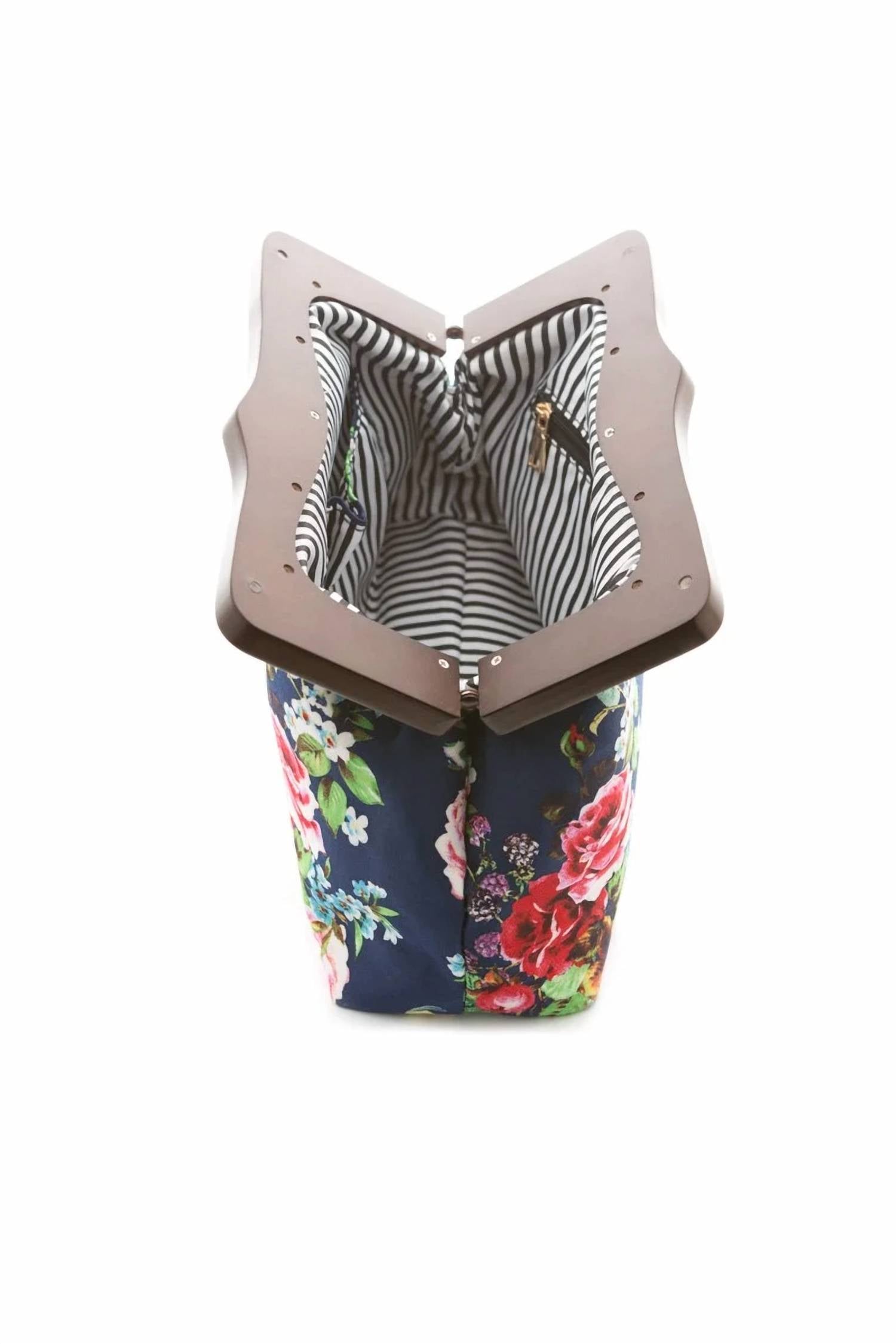 Hearts & Roses - Women's Floral Wood Clutch Bag