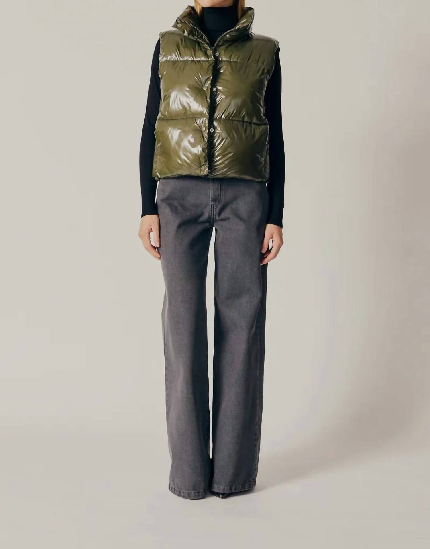 Deluc - Marmi Puffer Vest - clothing - green - jackets