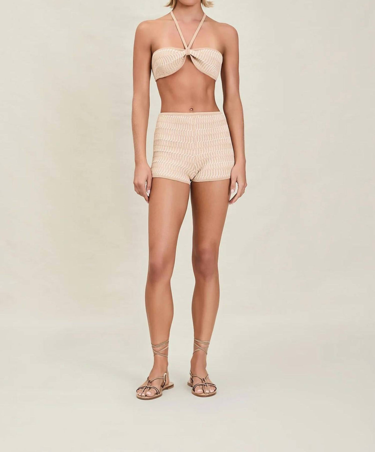 Devon Windsor - Grazia Short