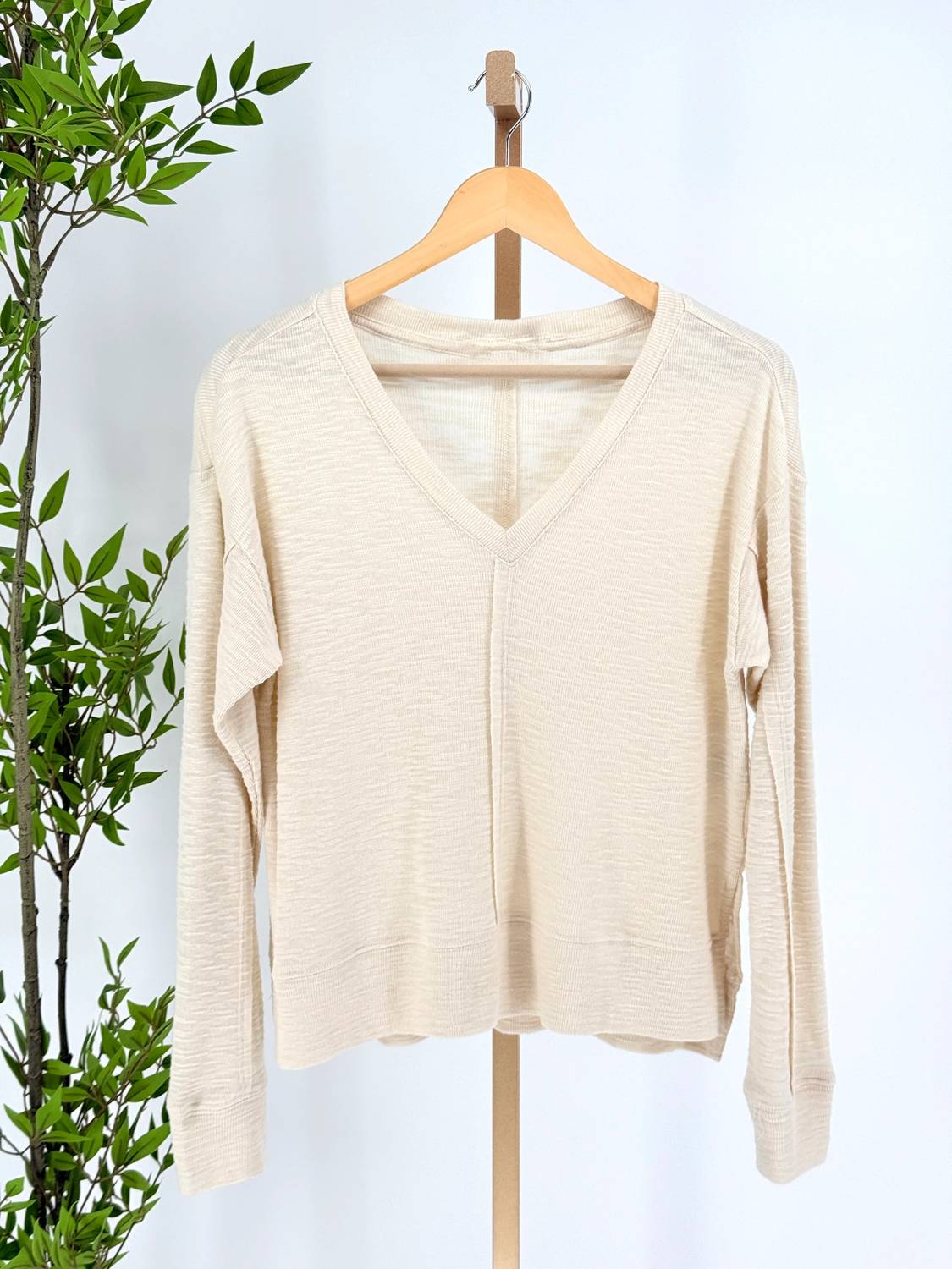 Dex Clothing - Women's V-neck Sweater