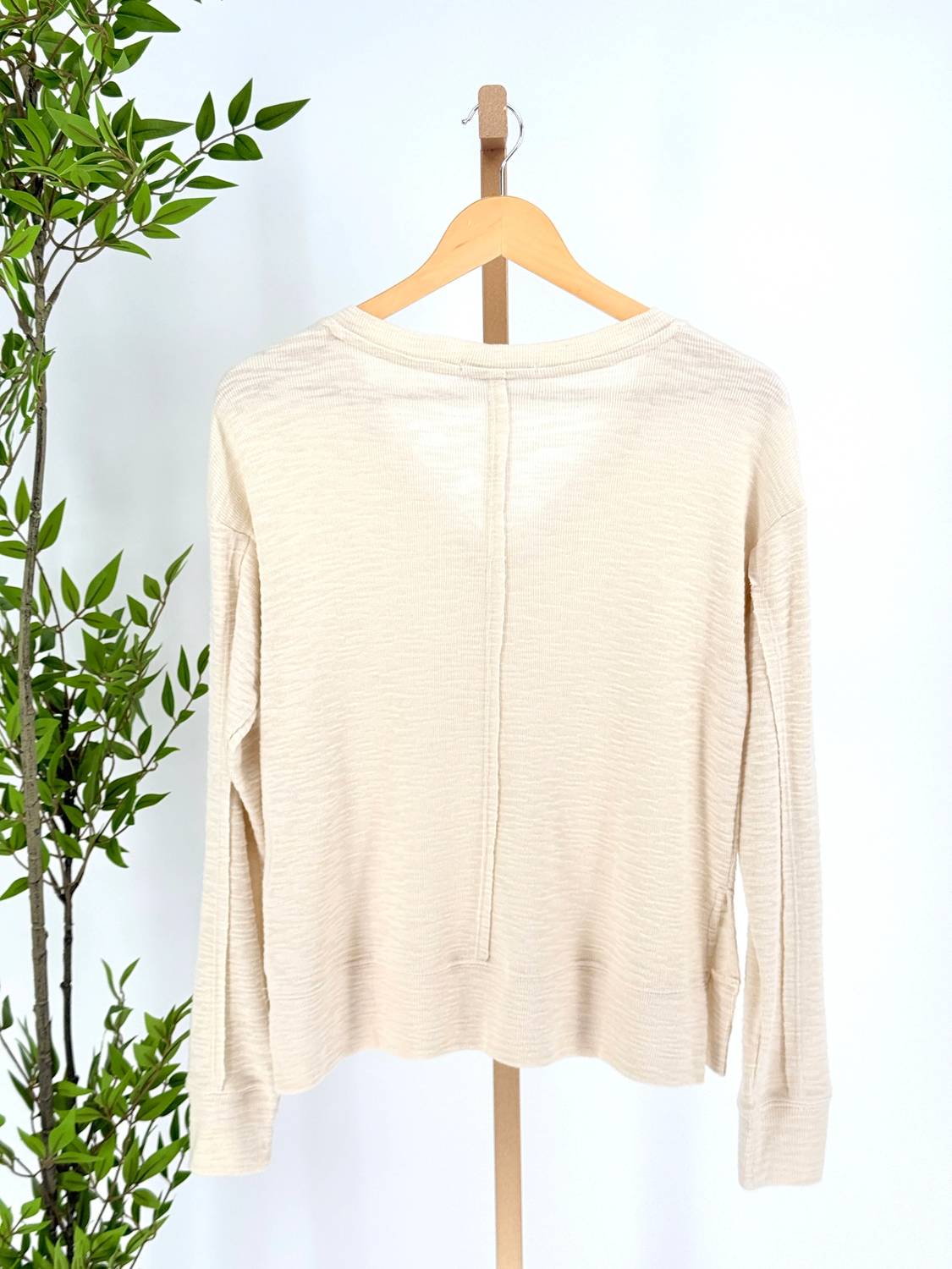 Dex Clothing - Women's V-neck Sweater