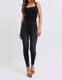 Judy Blue - Tummy Control Skinny Jeans
