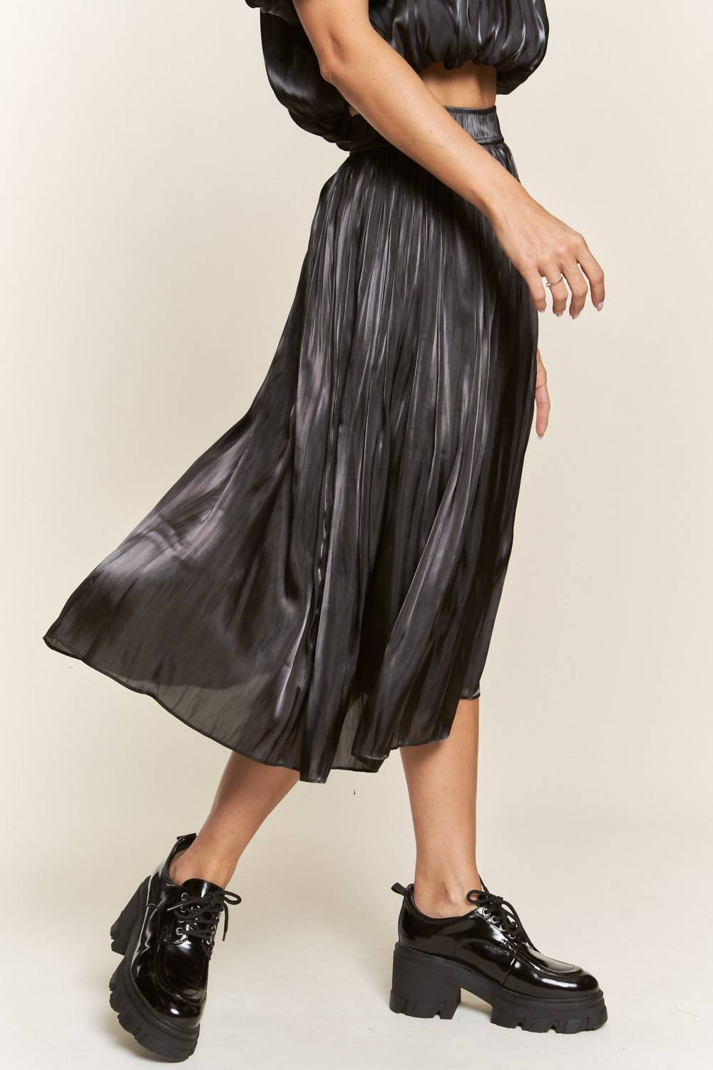 J.Nna - Find Your Beauty Pleated Maxi Skirt
