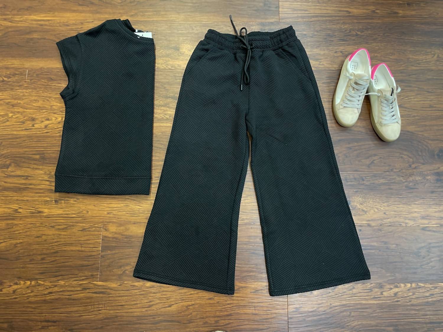 SEE AND BE SEEN Call My Jet Textured Pants in black - women's jeans - detail view