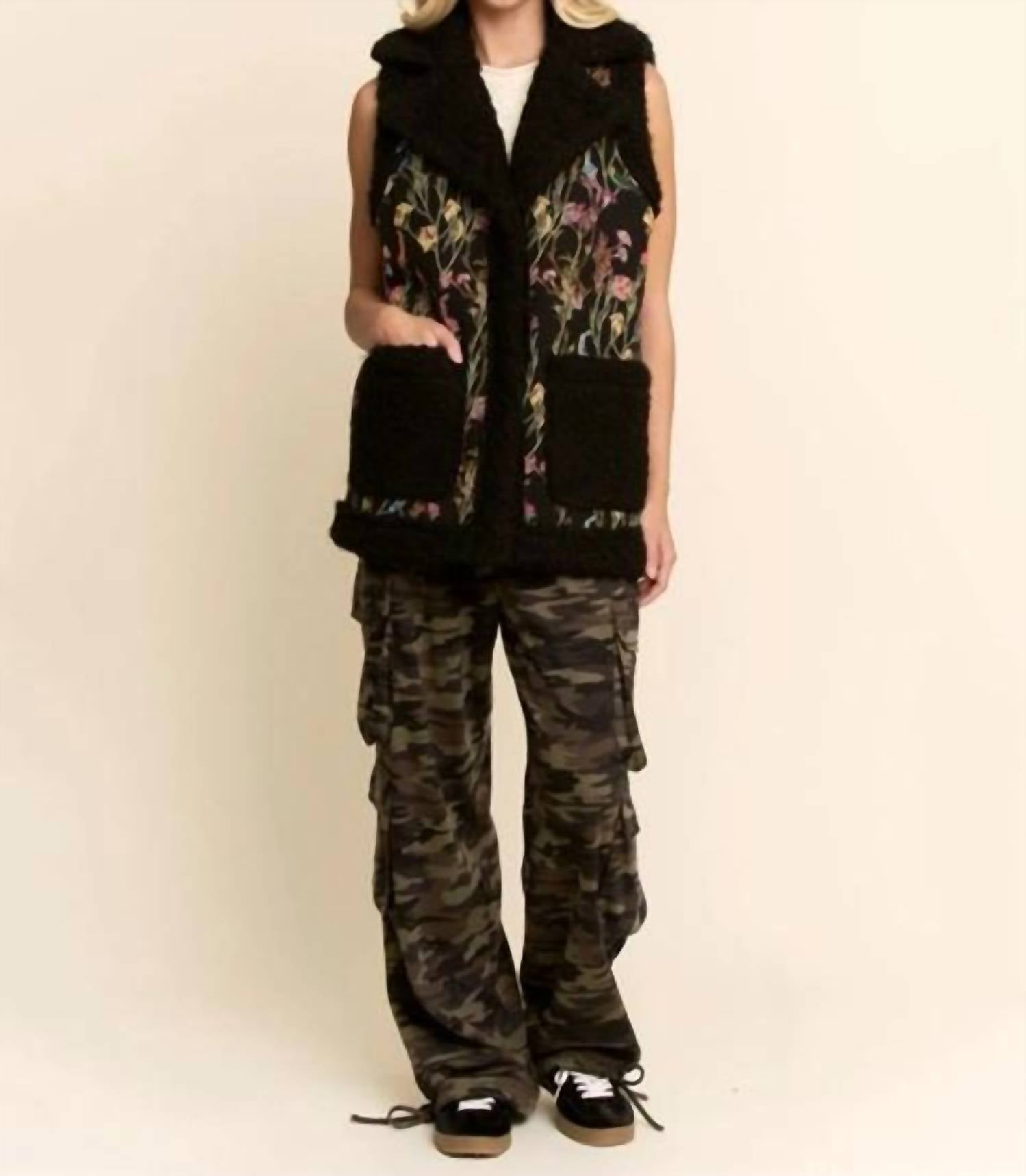 Davi & Dani - Floral Faux Fur Vest