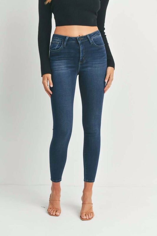 Just Black Denim - 5 Pocket Classic Skinny Jean w/ Luxury Fabric