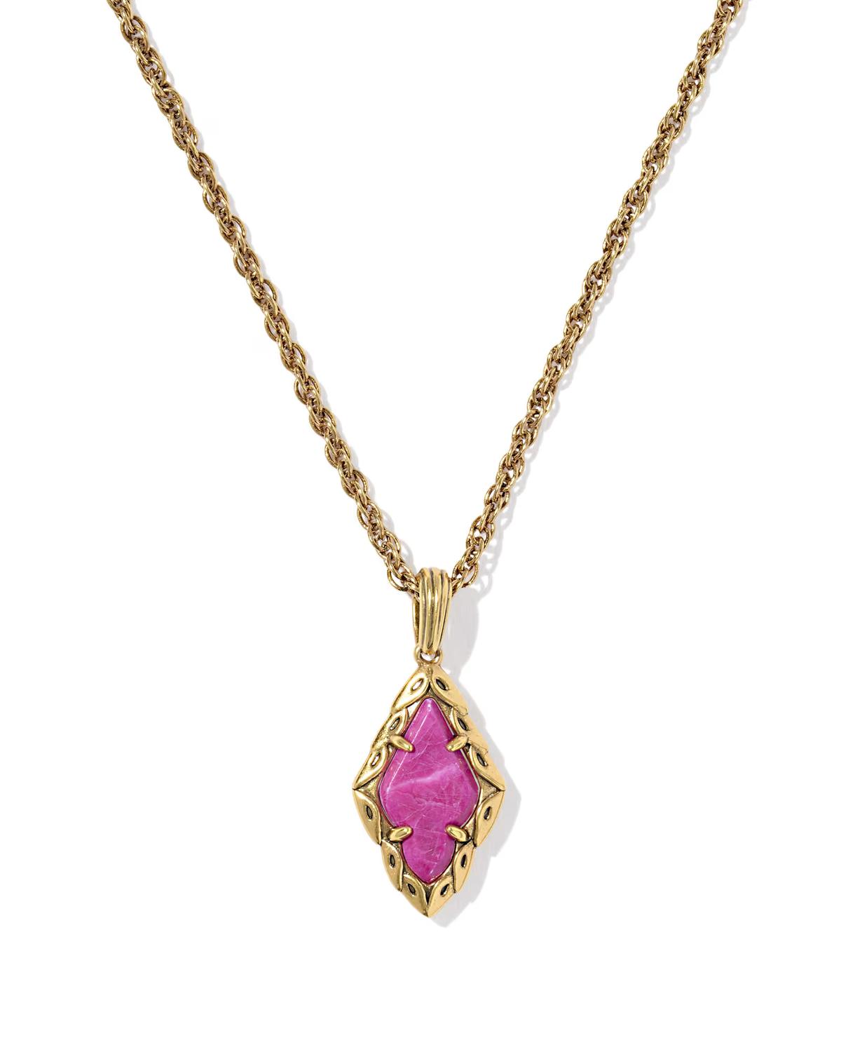 Kendra Scott - Women's Adeline Vintage Short Pendant Necklace