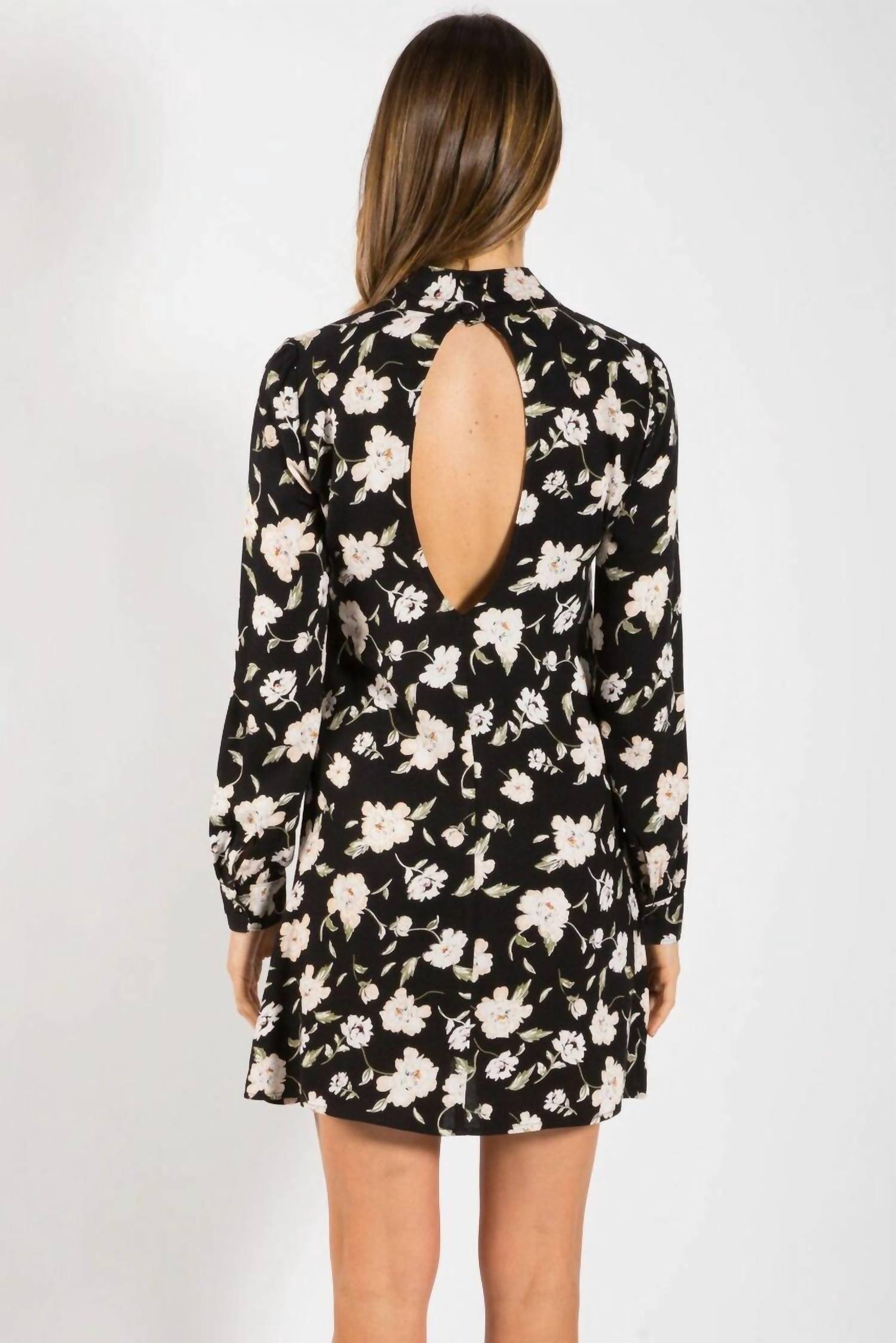 Elan - Long Sleeve With Keyhole Mini Dress