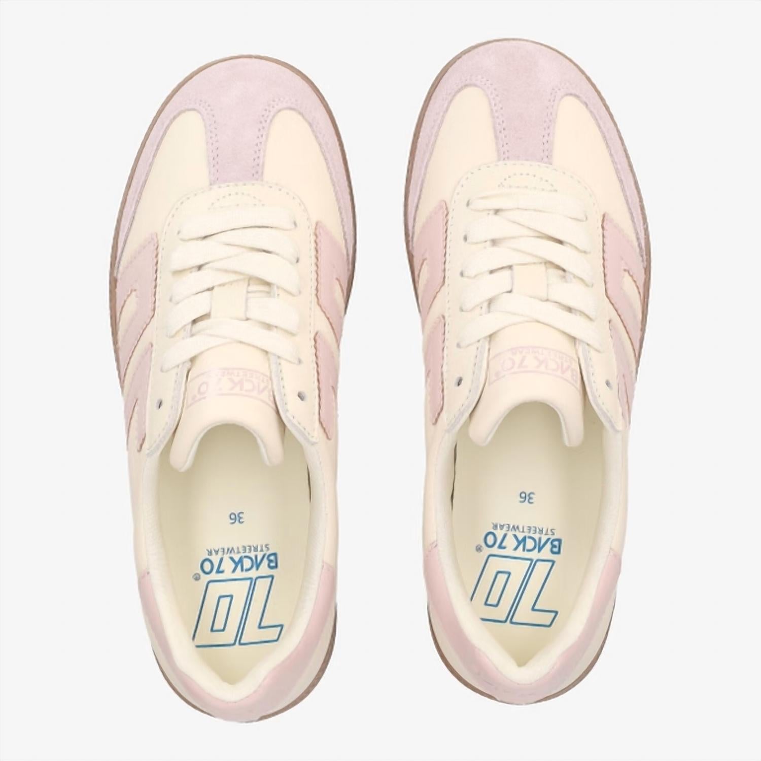 Back 70 - Women's Cloud D26 Sneaker